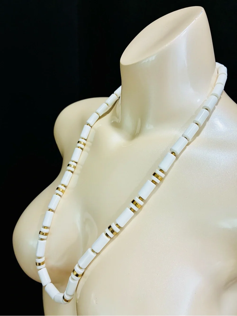 VTG Lucite Classic White Beaded Necklace with Gold Accents Lightweight Casual